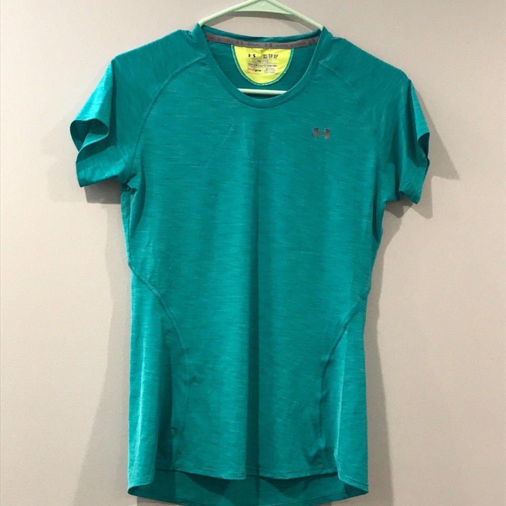 Under Armour semi-fitted Heat gear shirt